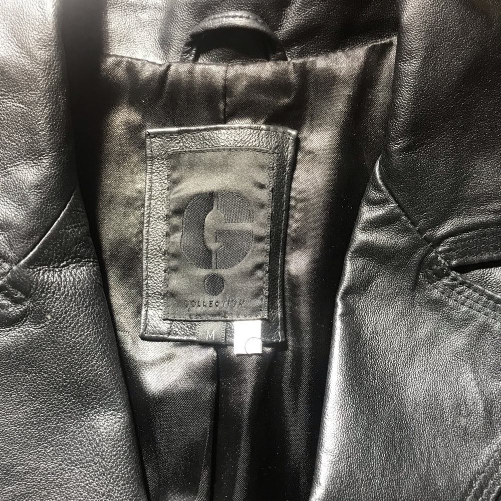 Leather jacket - Picture 2 of 6